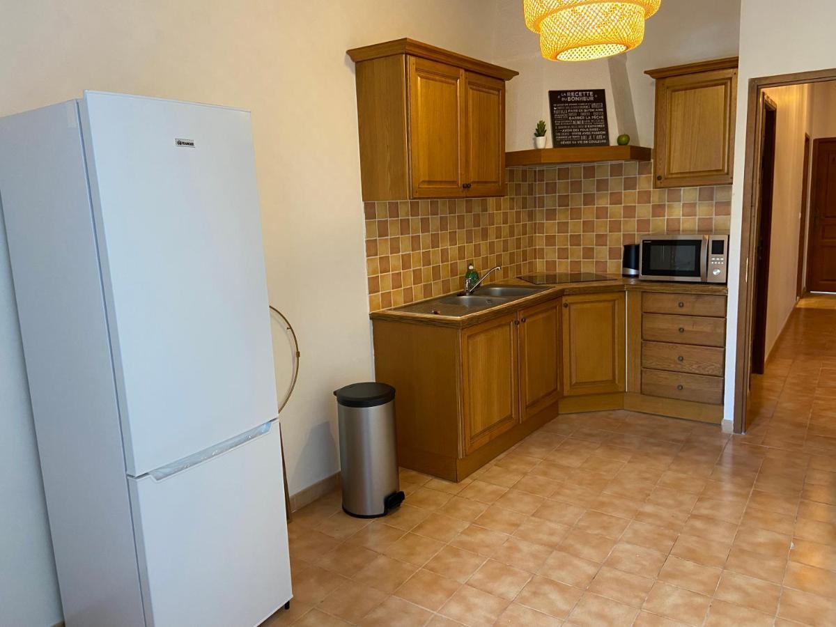 Tres Beau Appartement Au Centre Historique De Riez Buitenkant foto